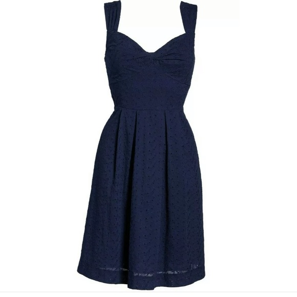 Lilly Pulitzer Cyndi dress True Navy Fishy Eyelet - Picture 5 of 11